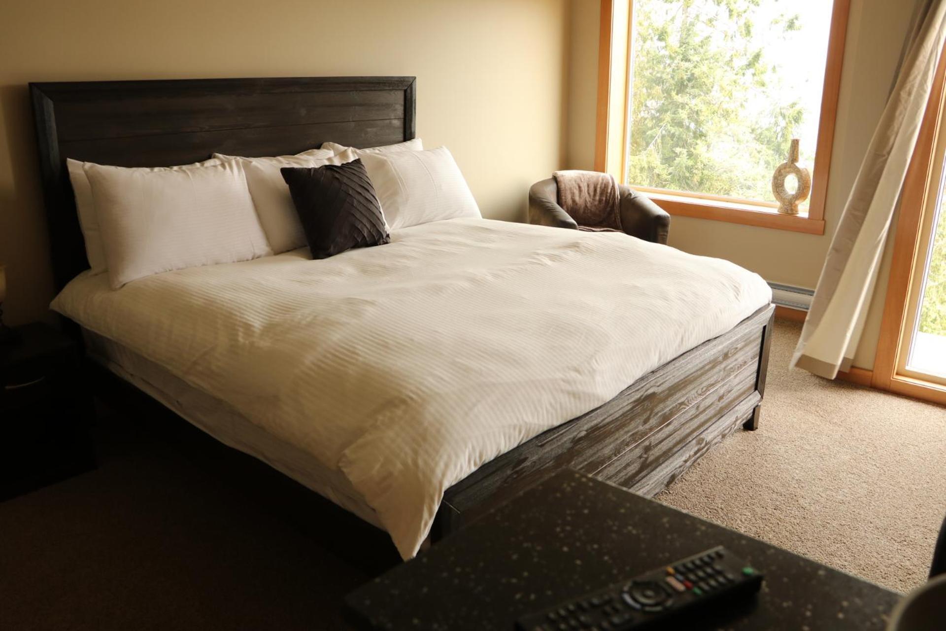 Malahat Moon Water Lodge מראה חיצוני תמונה