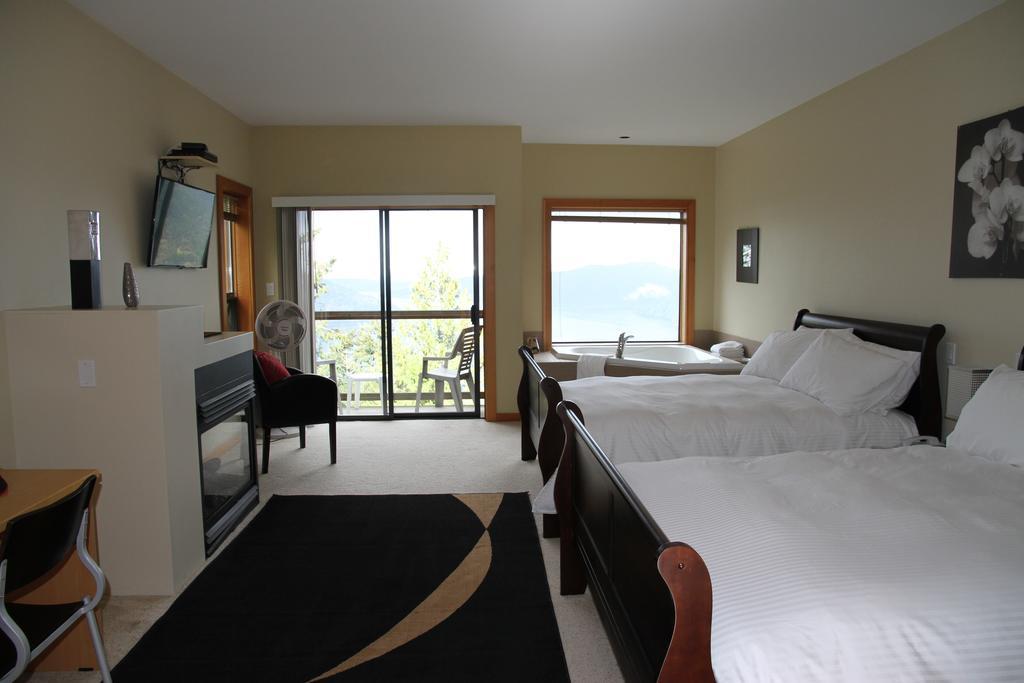 Malahat Moon Water Lodge מראה חיצוני תמונה